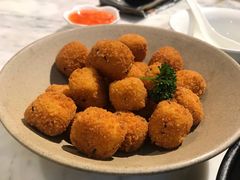 -大树餐厅(红旗街万达店)