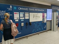 -格拉斯哥国际机场