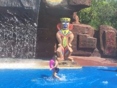 -泸州欢乐派海滩公园