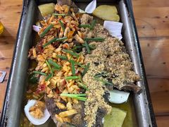 -宏兴烤鱼山庄(宣恩总店)