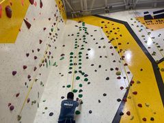 -问山MountQuest攀岩馆