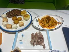 -三江源美食城