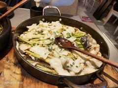 -不二啫·广府啫啫煲(江燕路万科里店)