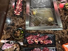 -牛里牛气· 榴莲海鲜鲜牛肉自助火锅·烤肉(横岗店)