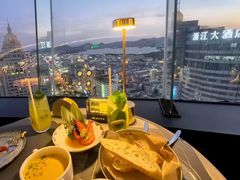 -Hi City·城市之巅