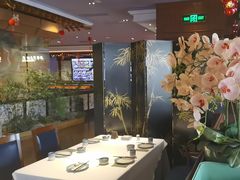 -八府香鸭·啫啫煲(华山路店)