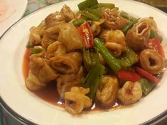 -闯关东东北农家菜(崂山石老人店)