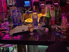 -温莎KTV(珠江路店)