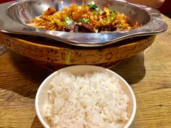 -愉肴麻辣香锅(中山路店)