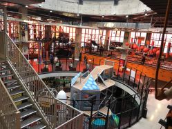 -嗨翻Hi-Fun竞技主题乐园·蹦床团建生日聚会(五棵松华熙店)
