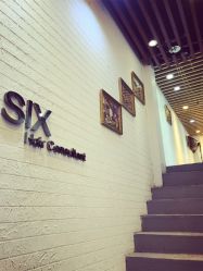 -SIX Hair Consultant