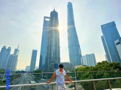 -陆家嘴空中步行连廊