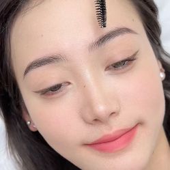 点击看大图 -韩美绣·骨相纹眉·洗眉美瞳线