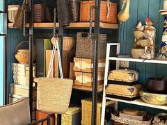 -泉乐坊步行街(烟酒特产平价超市店)