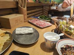 -洱火云南酸菜牛肉火锅(石景山当代商城店)