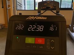 -麓湖高尔夫球俱乐部