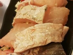 脆鯇魚腩-鲜入围煮花胶鸡海鲜火锅