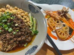 -丁丁猫重庆小面(徐州路店)