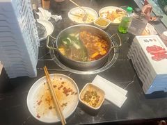 -魁牛·潮汕牛肉自助火锅(沈辽路万达店)