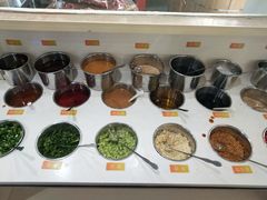自助调料区-三头牛·潮汕牛肉生蚝火锅 (夏湾店)