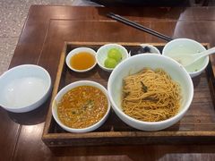 -蟹上黄·蟹黄面·江南糖水(人民广场店)