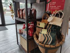 -星巴克(珠海摩尔百货店)