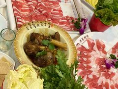 -羊家胡同·龙虾烧烤火锅(龙汇路店)