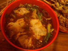 龙抄手-老号尤兔头(西川店)
