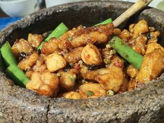 石锅杭椒牛蛙-桂满陇-西湖船宴(西单大悦城店)