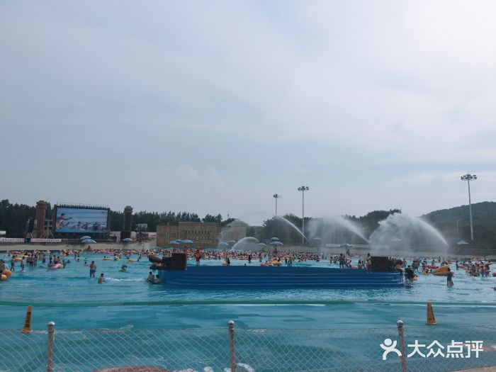 上海玛雅海滩水公园门面图片