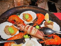 传统西班牙墨鱼汁海鲜饭-BROWNSTONE布朗石西班牙餐厅(深圳湾店)