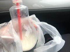 灯泡水牛奶-周大娘牛乳(旧寨古村总店)