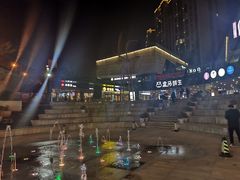 -易生活购物公园