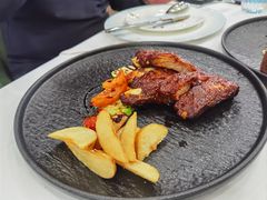 -明斯克白俄餐厅