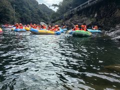 -安吉龙王山峡谷漂流