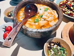 苗家酸汤鱼-山石榴·贵州菜(丰盛里店)