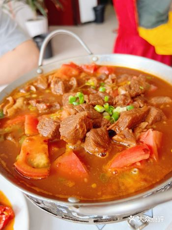 上周末跟朋友们约钓鱼,大家都吃了早午饭,我家11点多