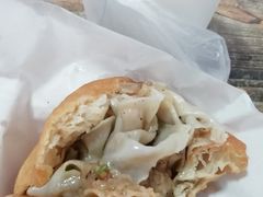 油饼包烧麦-家阳赵师傅油饼包烧麦(粮道街店)