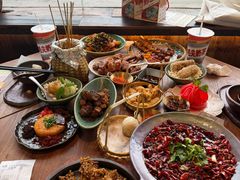 -包整·丝娃娃(一览甲秀楼风景店)