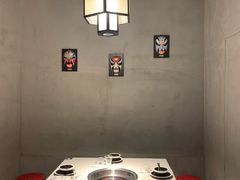 卡座-京韵胡同·酱香羊蝎子火锅涮肉(长寿路店)