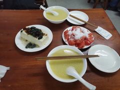 小米粥-宝瑞门钉肉饼店