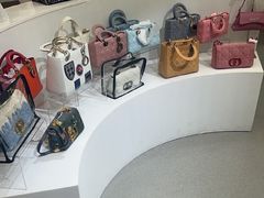 -六六奢品·vintage中古·回收二手奢侈品包包手表首饰(环球港店)