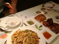 -新大咀港式茶餐厅(宝山万达店)