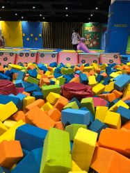 -袋鼠王蹦床公园(中信泰富万达广场嘉定新城店)