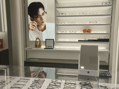 -镜客眼镜(浦江欢乐颂店)