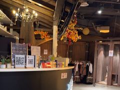 -暴风岛沉浸式体验馆(百联世纪店)