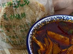 麻辣米线-老字号杨坡红油米线腊汁肉夹馍(东四道巷店)