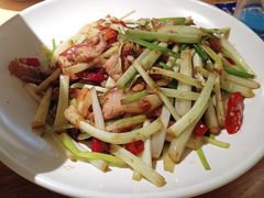 翘头菜炒肉-桂小厨广西菜(青秀万达店)