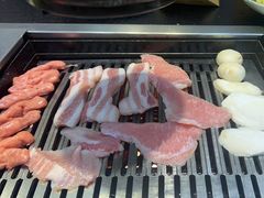 -臻牛烤肉
