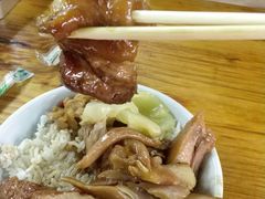 -猪脚洪隆江猪脚饭